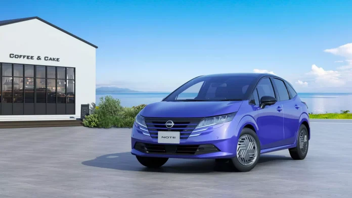 У Японії дебютував хетчбек Nissan Note з гібридною установкою