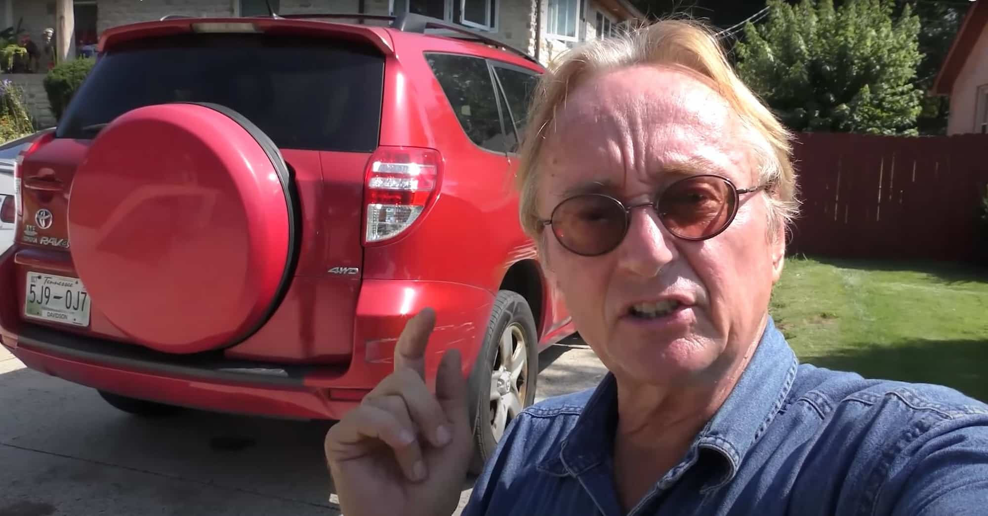 Досвідчений закордонний автомеханік розповів, що купує автівки тільки однієї марки