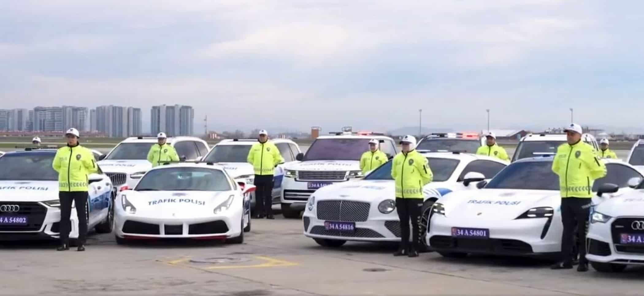 Поліція Туреччини привласнила собі конфісковані у злочинців суперкари (багато фото)