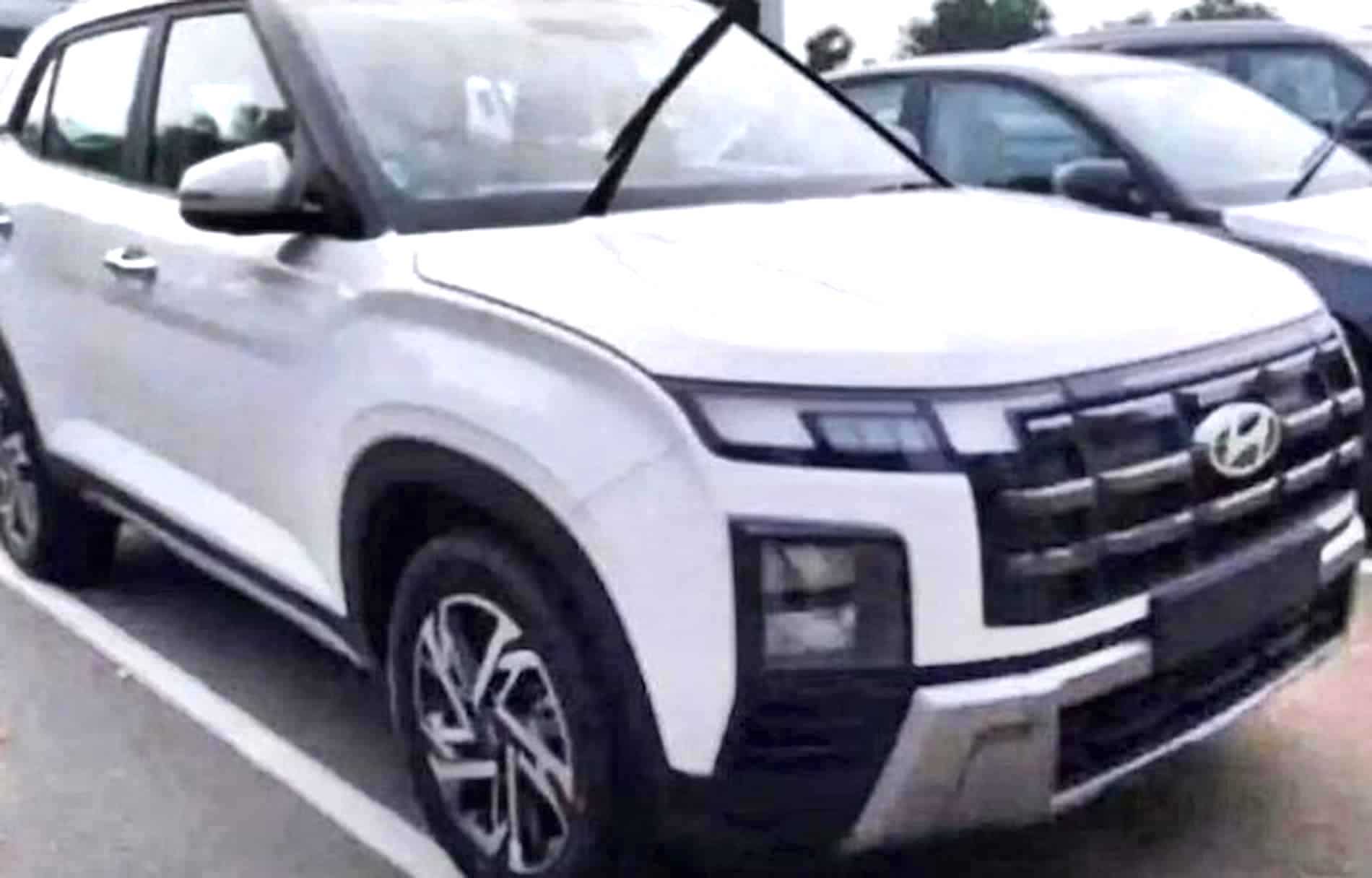 Нову Hyundai Creta вперше сфотографували в природному середовищі існування