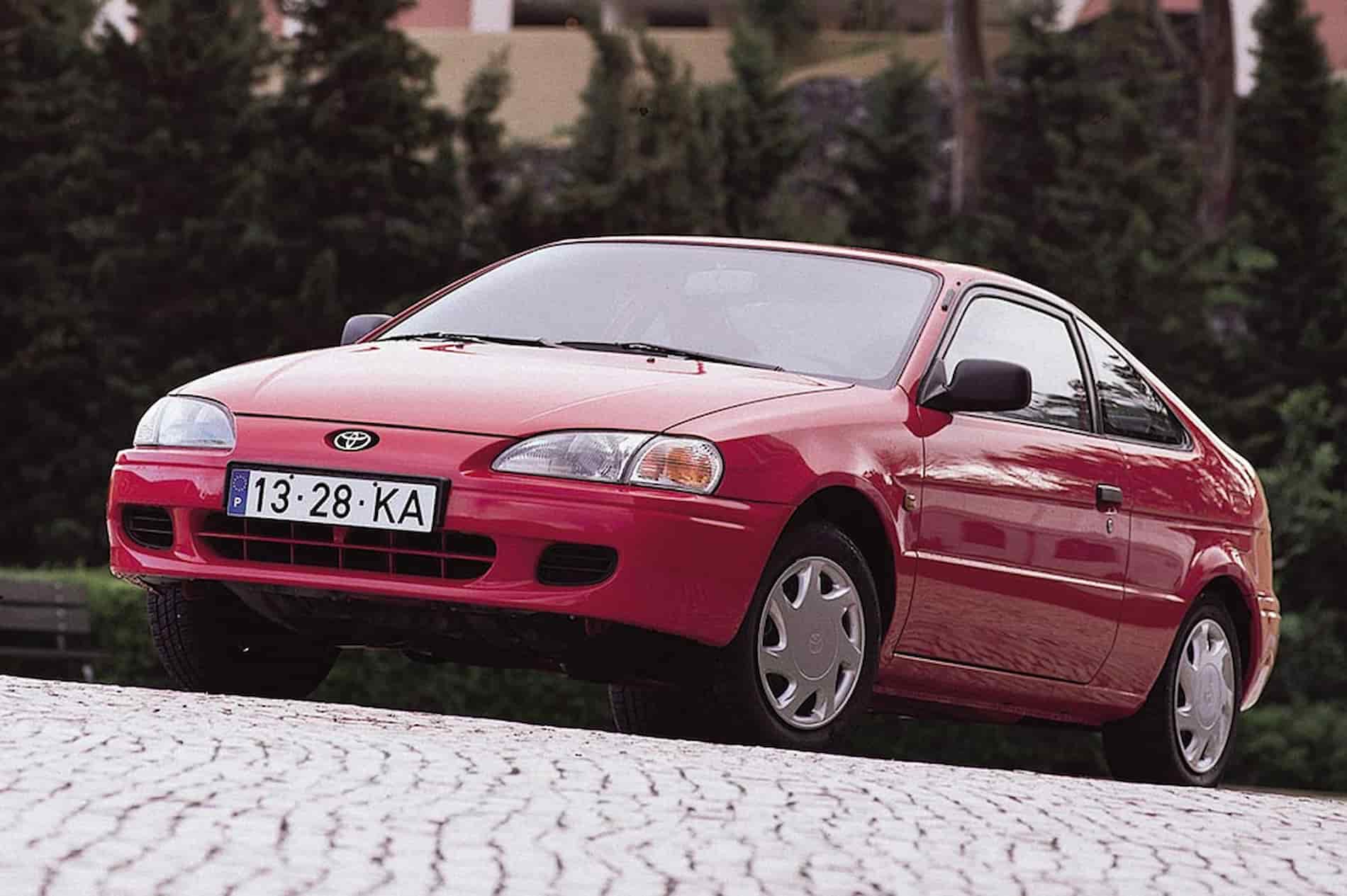 8 найнекрасивіших японських спортивних автомобілів із 90-х