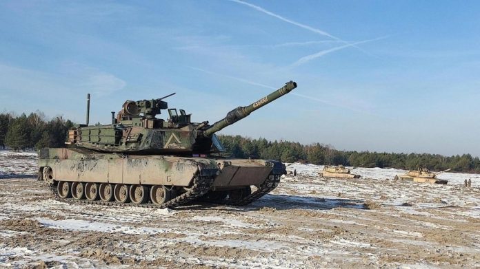 Військо Польське показало тестування куплених у США танків Abrams у сучасному виконанні