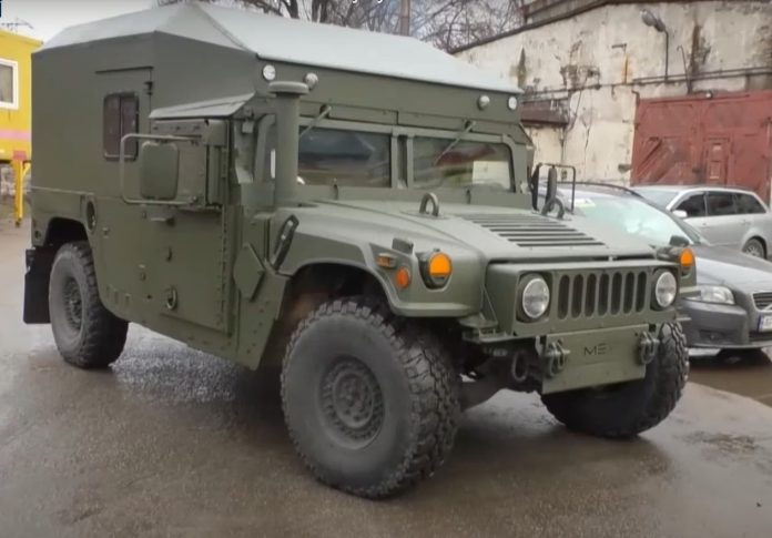 Пікап Hummer модернізували для потреб ЗСУ
