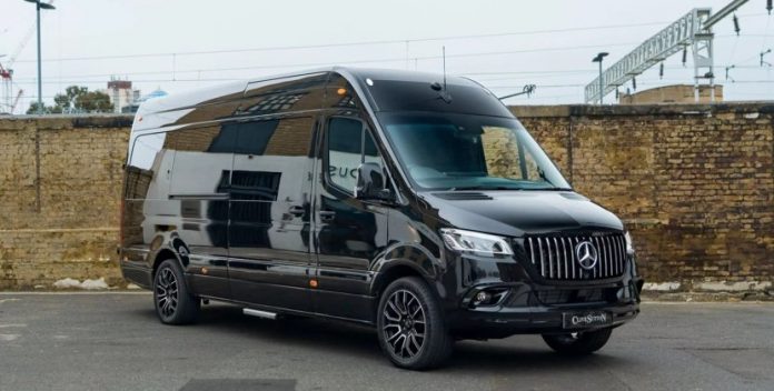 Mercedes Sprinter за $228 000: як виглядає преміа