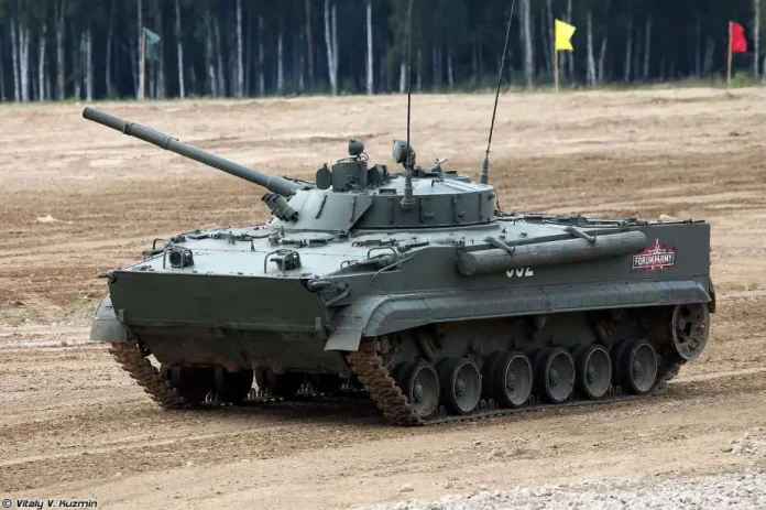 Гусенична броньована бойова машина піхоти БМП-3