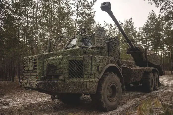 Шведська 155-мм самохідна гаубиця ARCHER у невстановленому районі в Україні