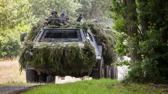Броньовані машини Rheinmetall Fuchs 6x6