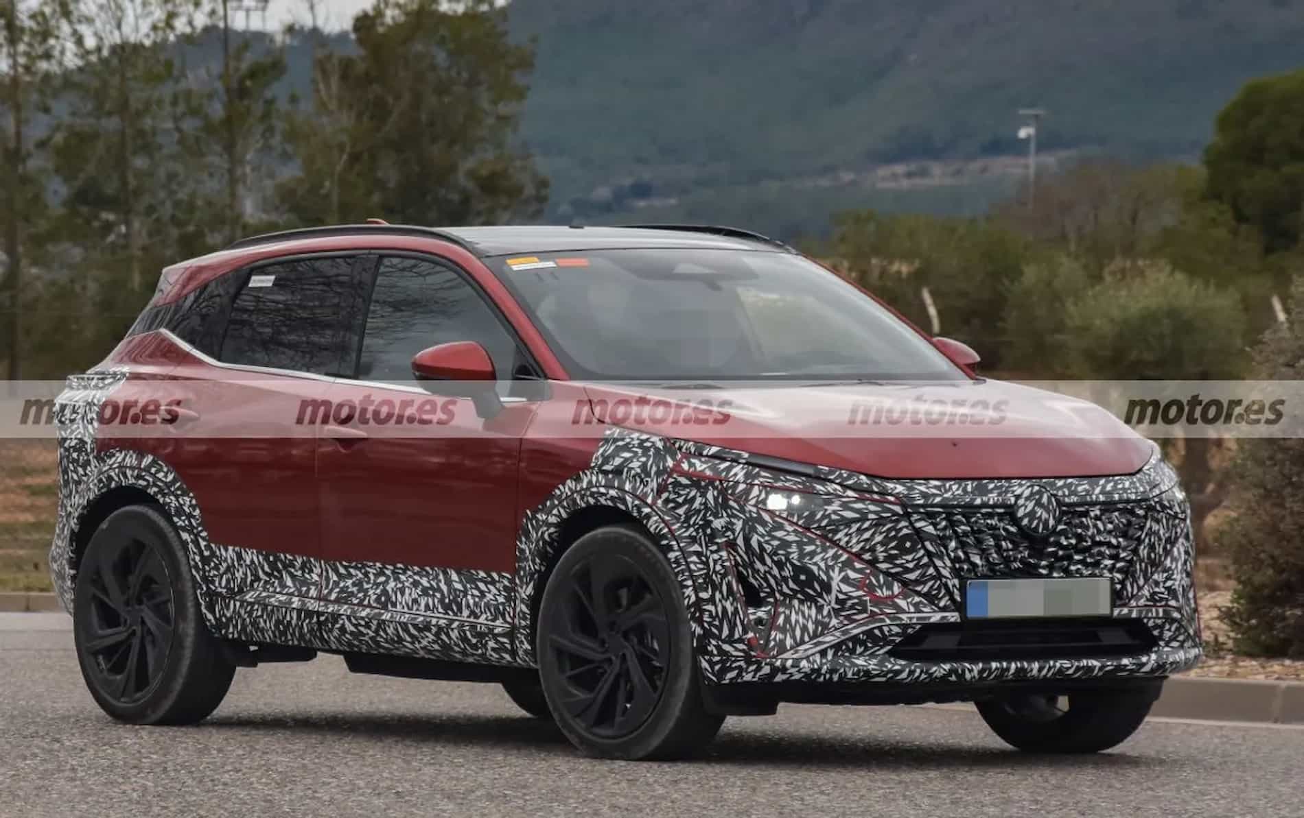 Оновлений Nissan Qashqai показався на найвідвертіших фотографіях