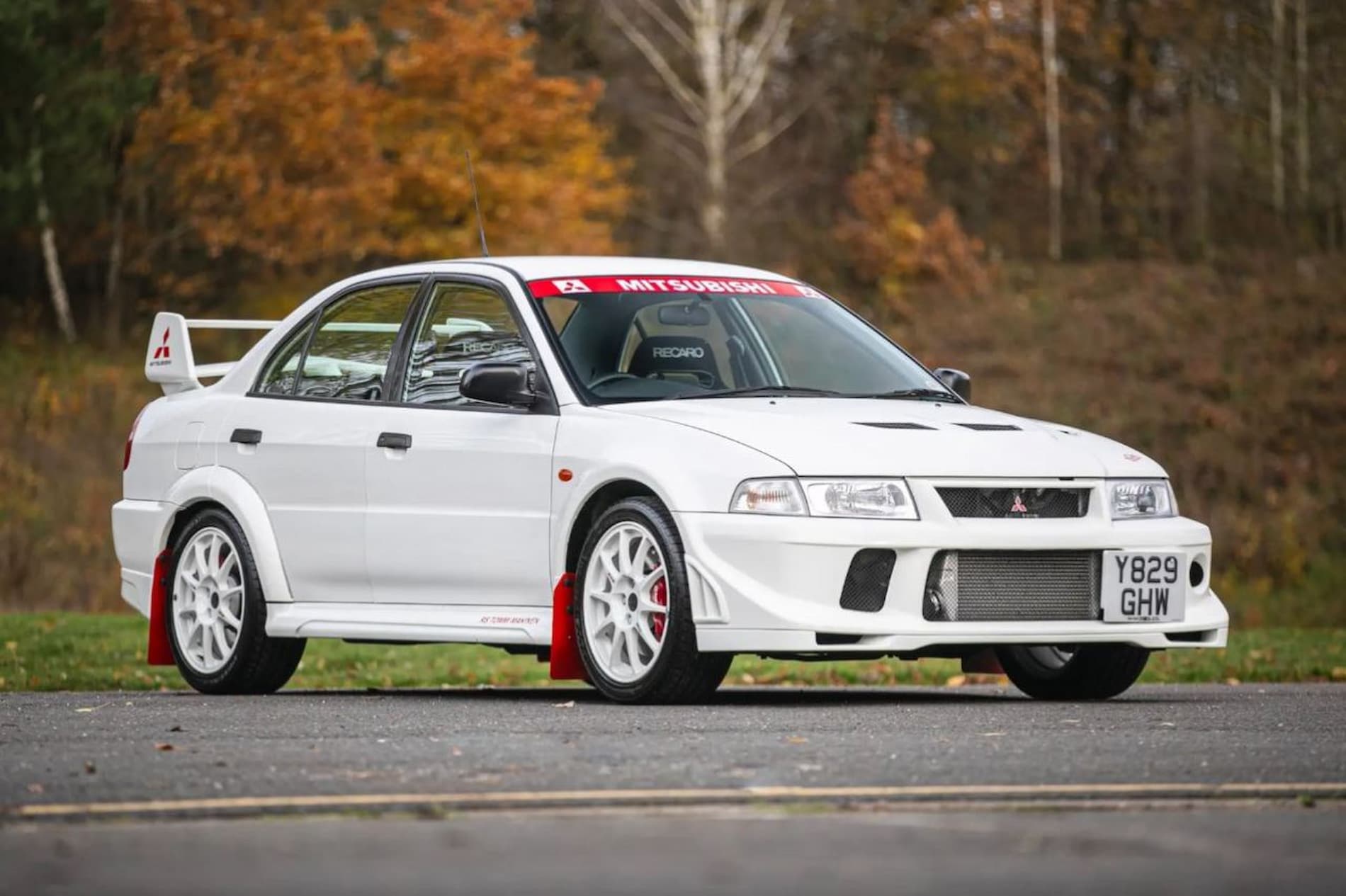 На продажу выставили очень редкий Mitsubishi Lancer Evo VI