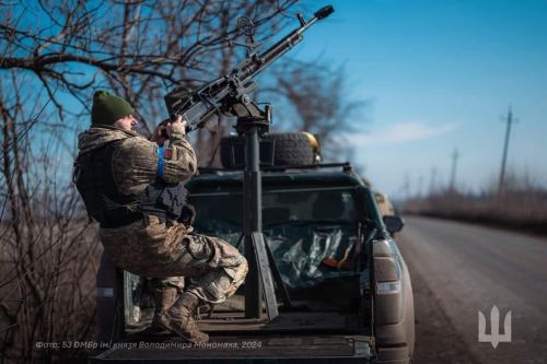 Саморобні пікапи для  полювання на “шахедів”: фото від захисників