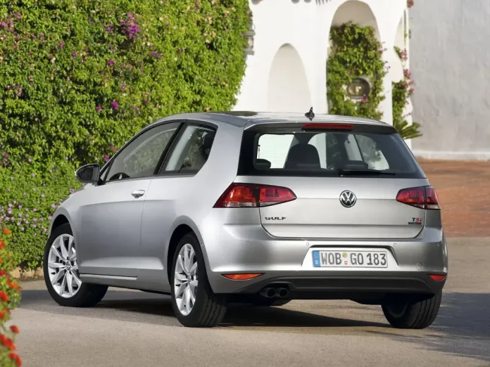 Під відкликання потрапило понад 261 тисяча машин Volkswagen Group через ризик загоряння