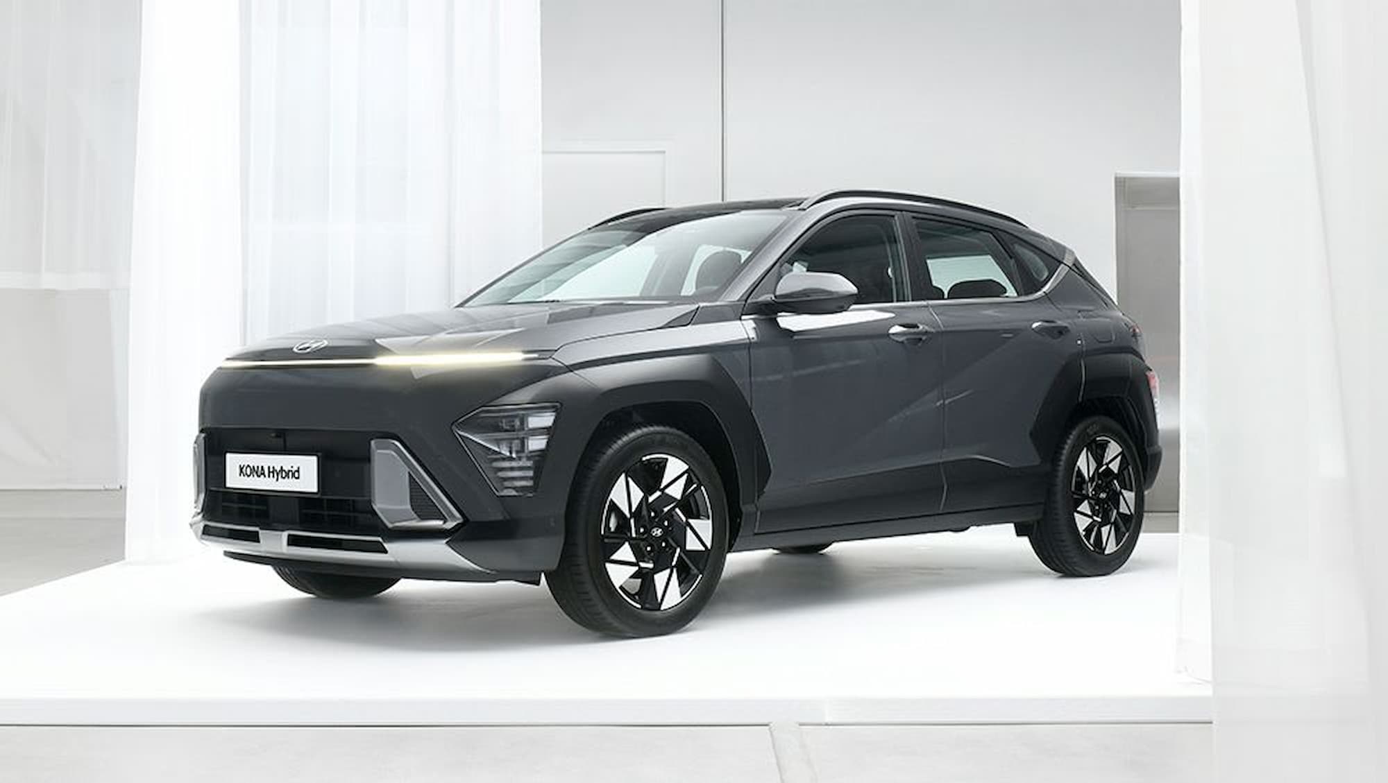 Новий Kia Seltos змінить платформу і стане гібридом