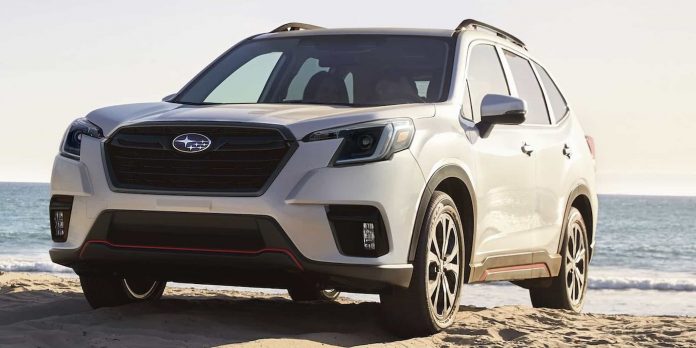 Названо 3 кросовери, які надійніші, ніж Toyota RAV4