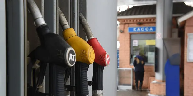 Це паливо призведе до поломки двигуна: названо найгірші АЗС України