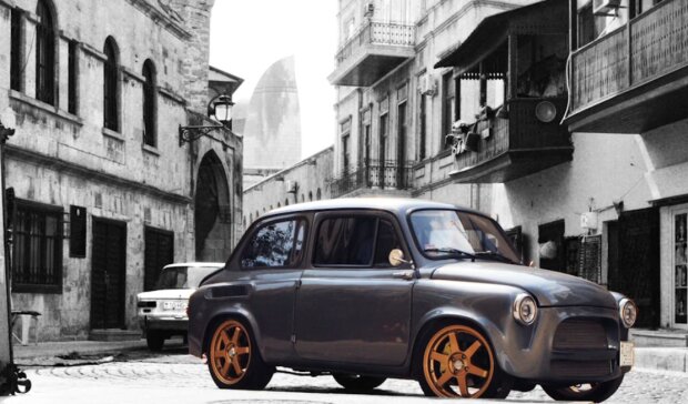 Гаражний майстер переробив старенький «Запорожець» на модний Mini Cooper