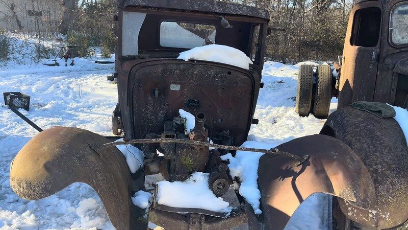Завели майже сторічний двигун: знайдено раритетну вантажівку Ford