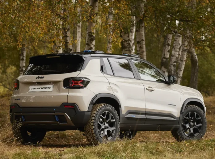 Jeep випустить компактний Avenger із 