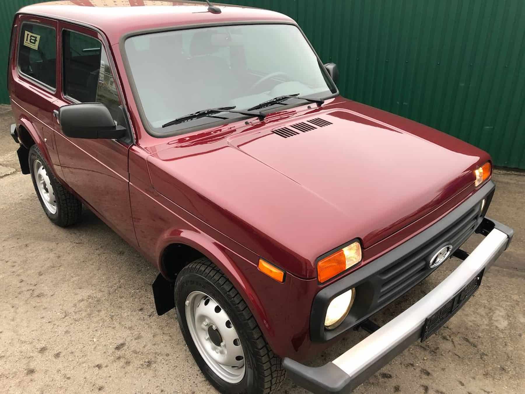 У Німеччині намагаються продати нові Lada Niva за 19 тисяч 290 євро
