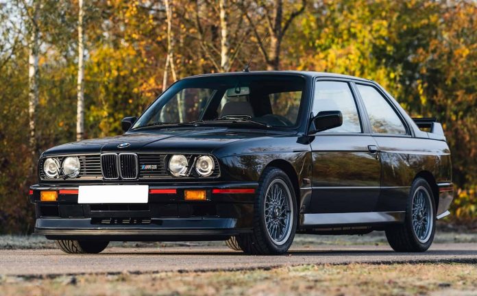 Рідкісний BMW M3 E30 Sport Evolution збираються продати дорожче 6 600 000 грн