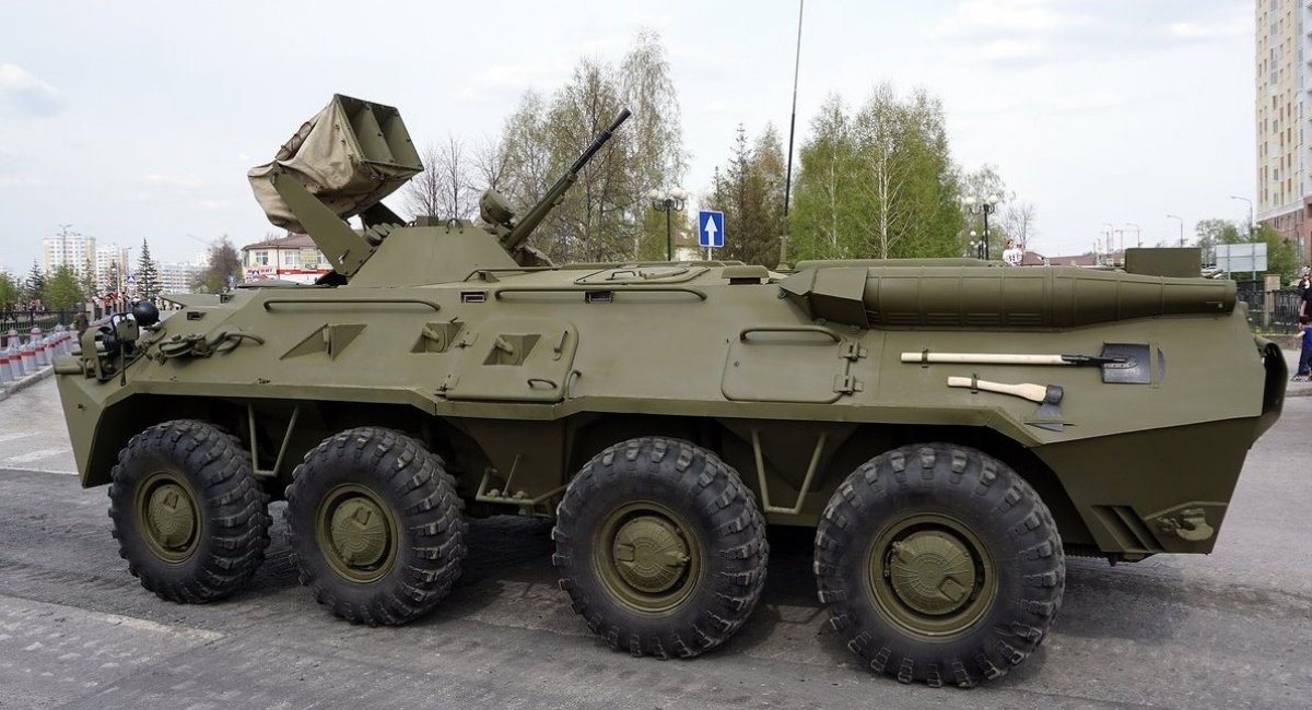 "Дільник" на полі бою: окупанти задіяли рідкісну бронемашину під Авдіївкою