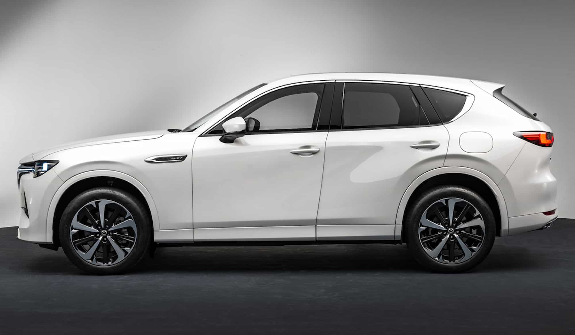 Mazda CX-5 третього покоління: чого чекати від нового конкурента Toyota RAV4 і Kia Sportage