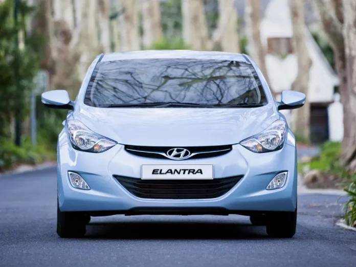 Компания Hyundai отзывает 186 тысяч машин Elantra из-за неисправности багажника