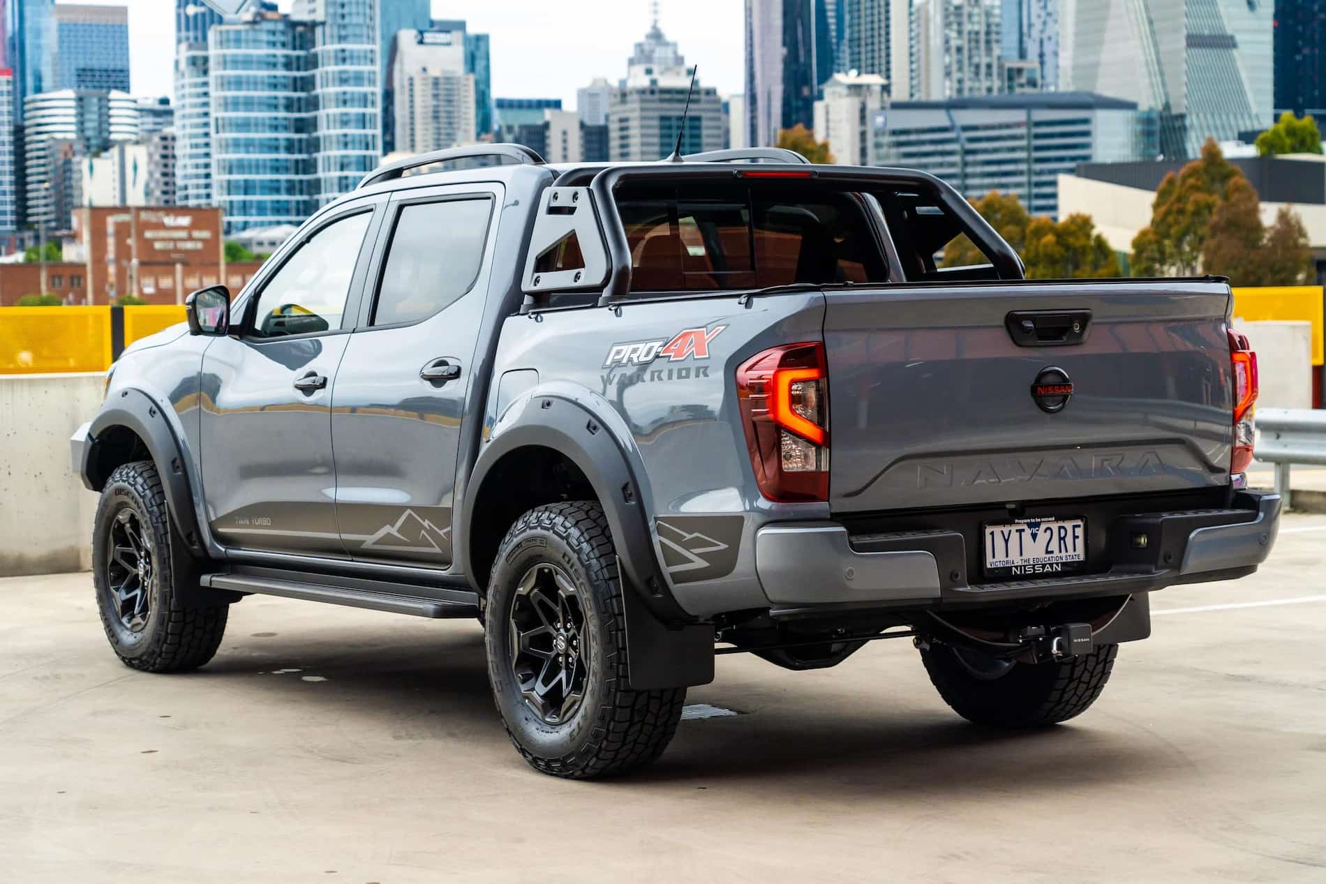 Популярний пікап Nissan Navara переживе фінальні оновлення перед появою нового покоління