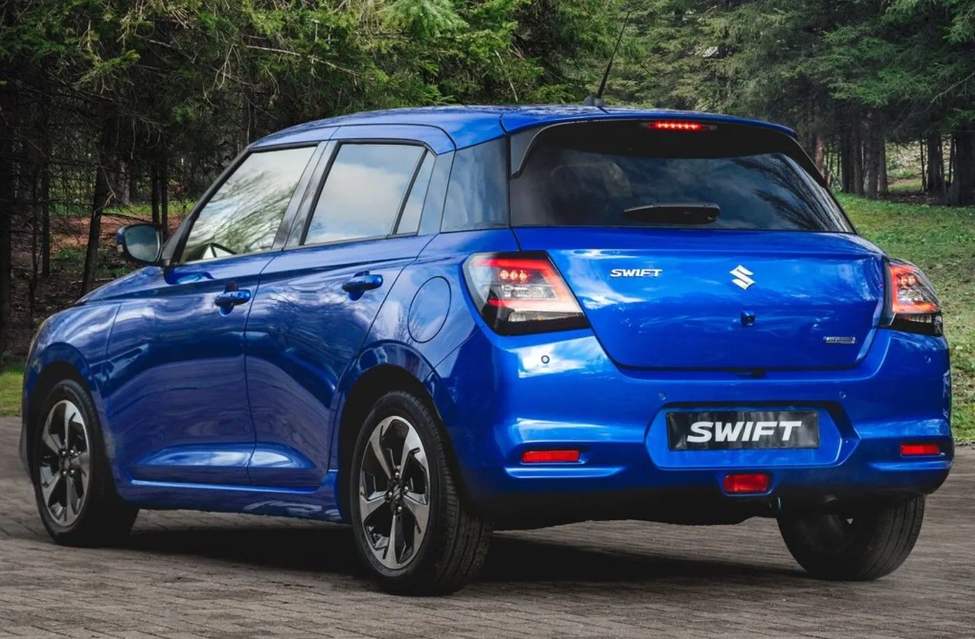Бюджетний та стильний Suzuki за 15 000 доларів: японський автобренд презентував новинку