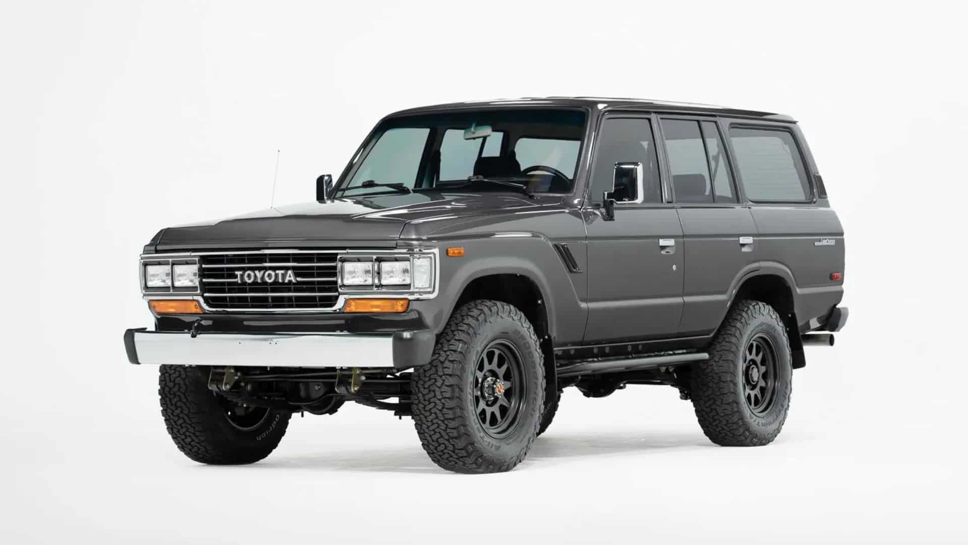 Що буде, якщо схрестити Toyota Land Cruiser з Porsche