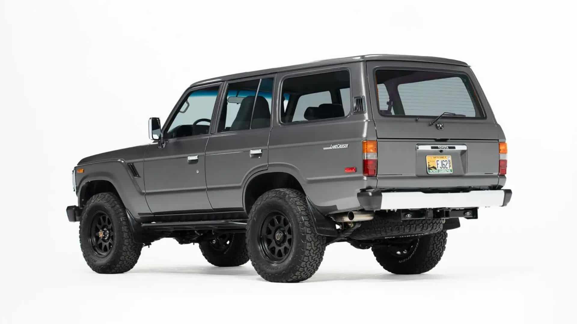 Що буде, якщо схрестити Toyota Land Cruiser з Porsche