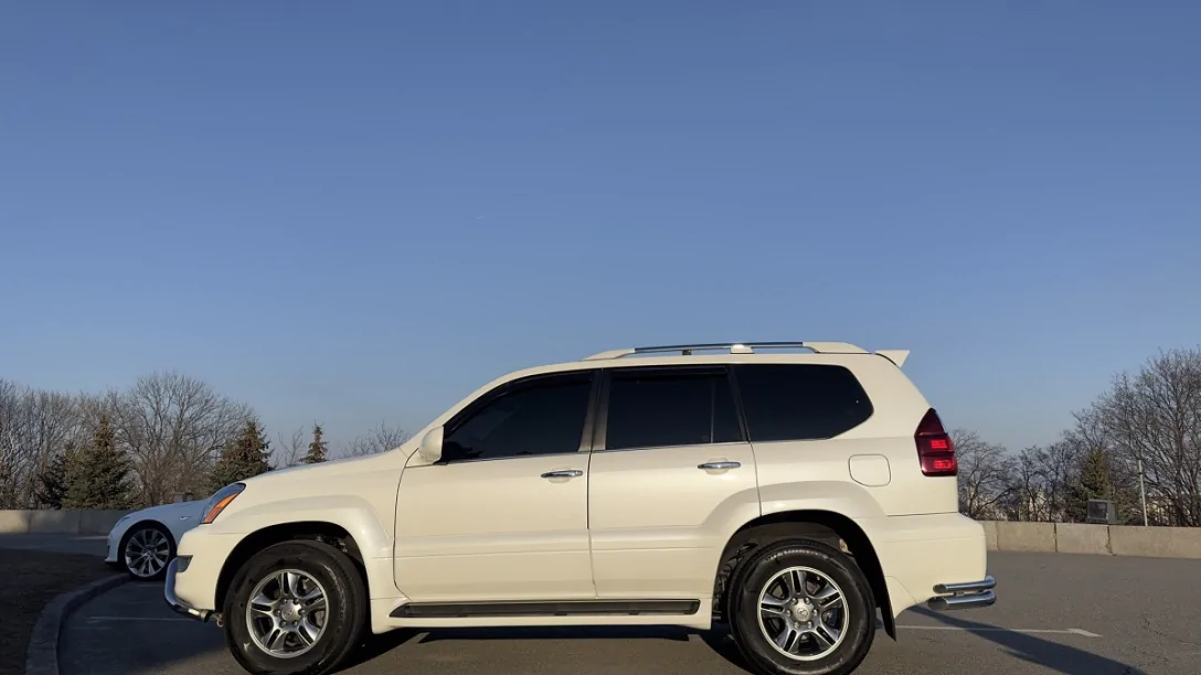 Ідеальний 17-річний Lexus GX з пробігом 34 тис. км: в столиці знайшли “капсулу часу”