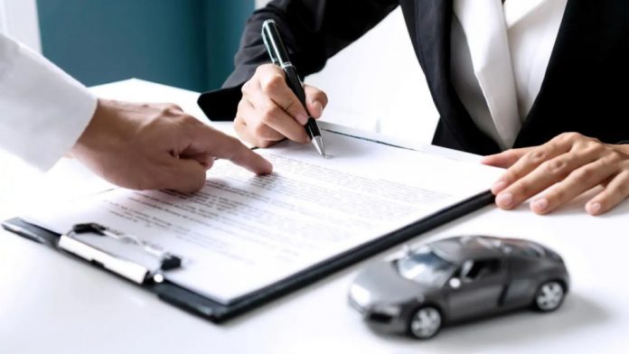 У страху очі великі: чоловіки масово позбуваються своїх автомобілів