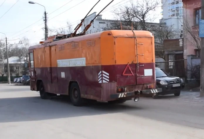 Таких лише декілька: як виглядає рідкісний Київський вантажний тролейбус