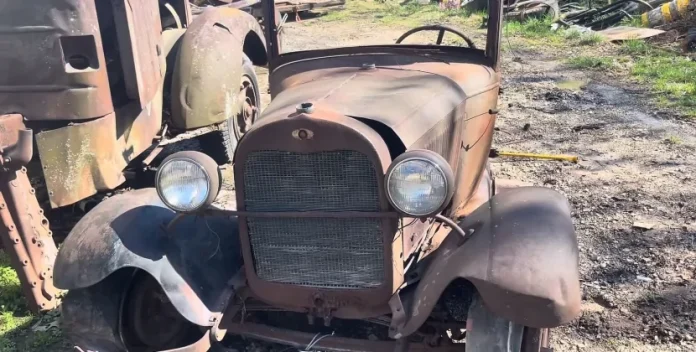Майже 100-річний Ford завівся після тривалого простою
