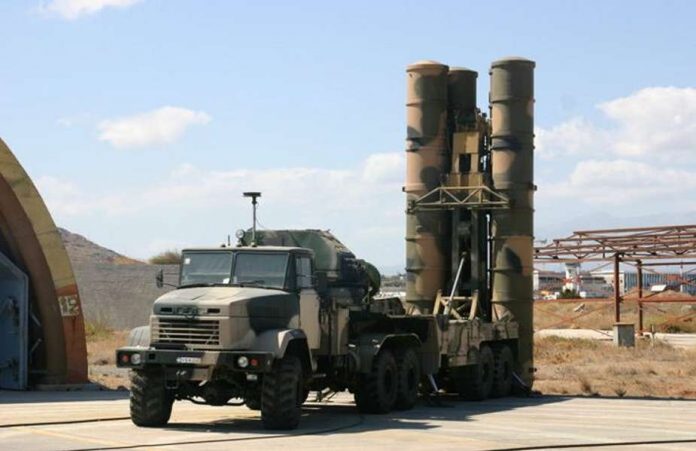 Грецький зенітно-ракетний комплекс С-300