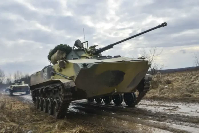 Бортова гусенична броньована бойова машина піхоти БМД-2