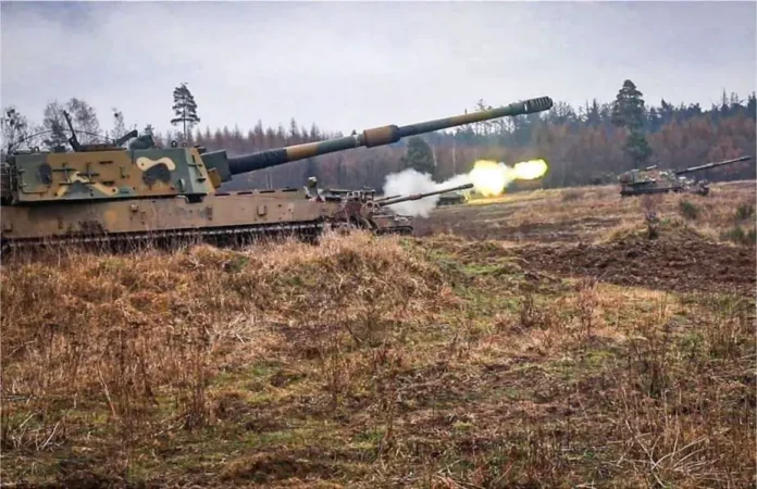 Польська армія демонструє бойові можливості своєї нової 155-мм самохідної гаубиці K9A1 під час навчань НАТО