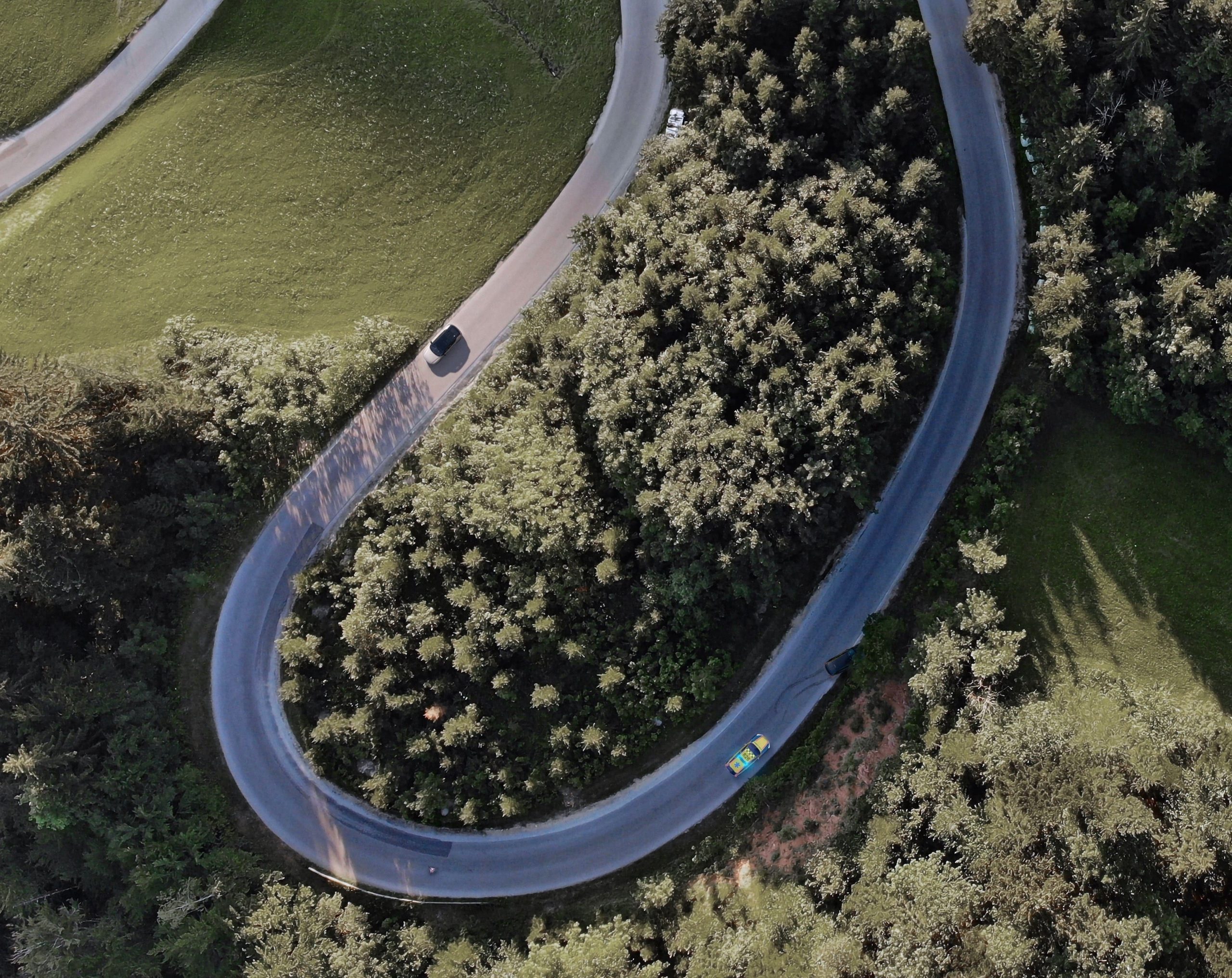 Автомобілі Volvo отримають нову унікальну функцію: попередження про аварію