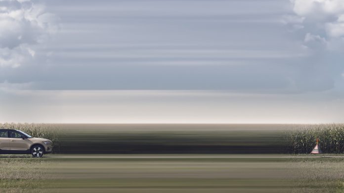 Автомобілі Volvo отримають нову унікальну функцію: попередження про аварію