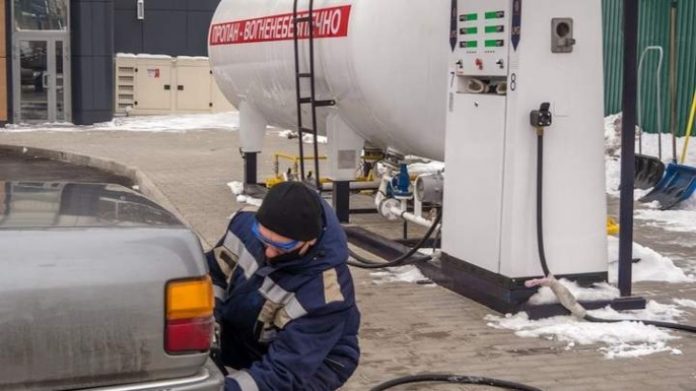 Автогаз дорожчає: названо причини