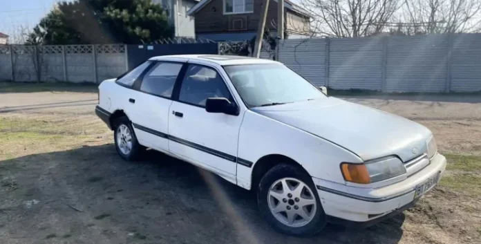 Раритетний Ford Scorpio 80-х років перетворили на електрокар: в Одесі продають унікальний хетчбек