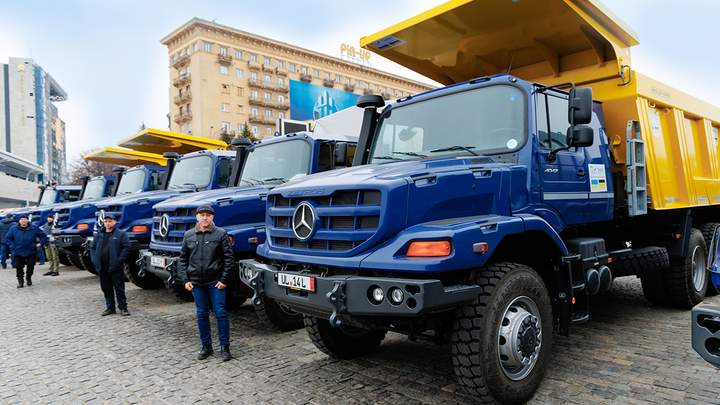 Майже 2 млн євро на спецтехніку: Німеччина передала транш Харківській області