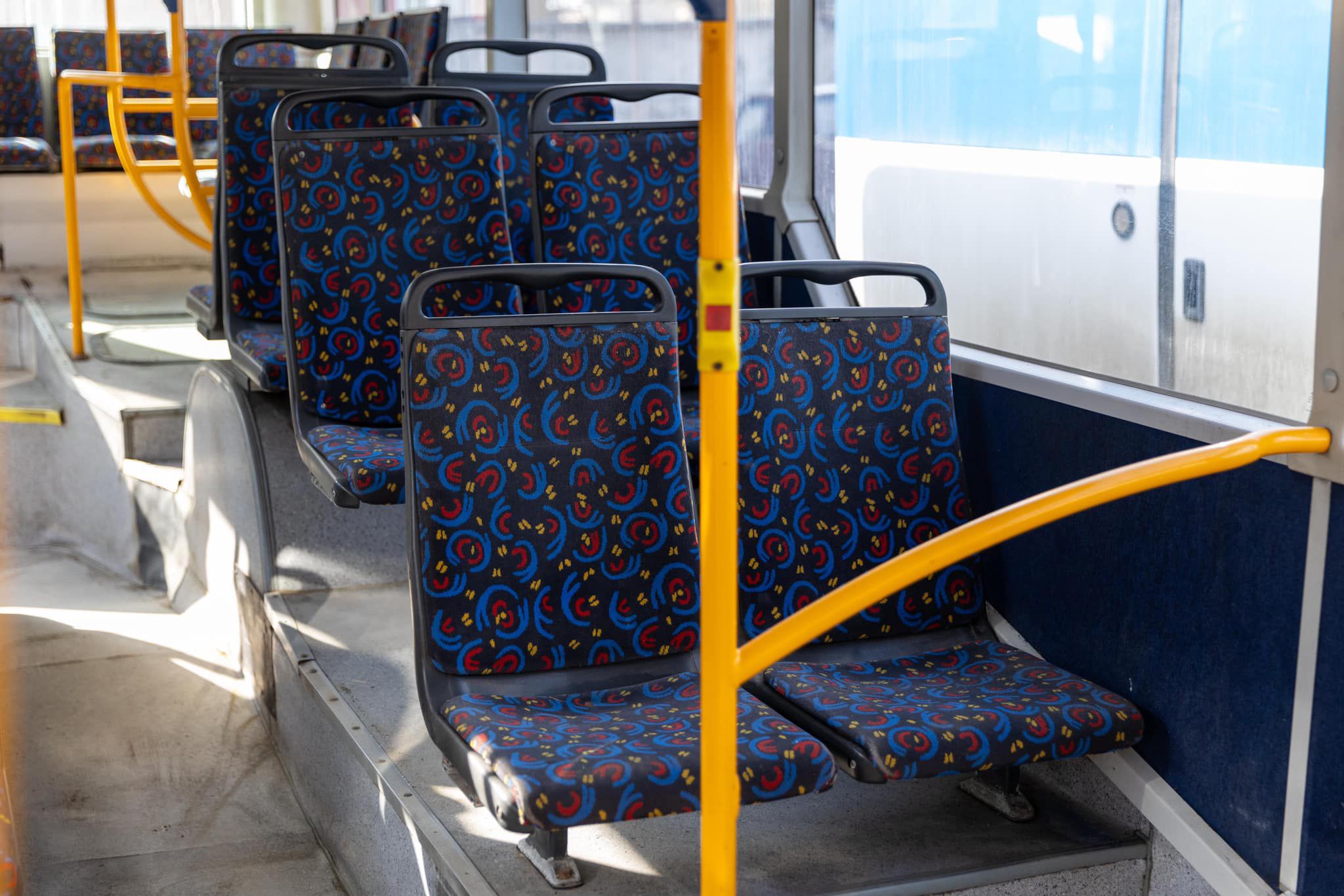 Автобуси MAN та Nissan на шкільних рейсах: волонтери придбали транспорт для школярів Тернопільщини 