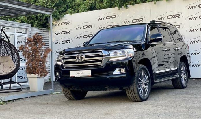 Автопарк українського правосуддя: на яких автомобілях їздять голови апеляційних суддів