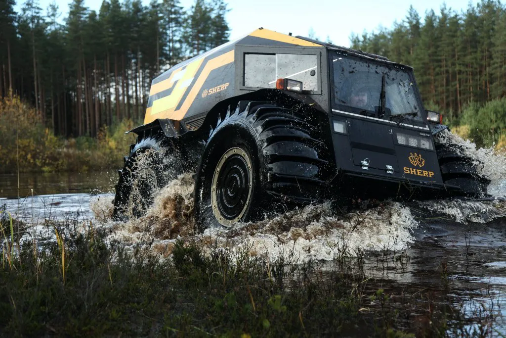 Голлівудський актор Вілл Сміт катався на українському всюдиході Sherp