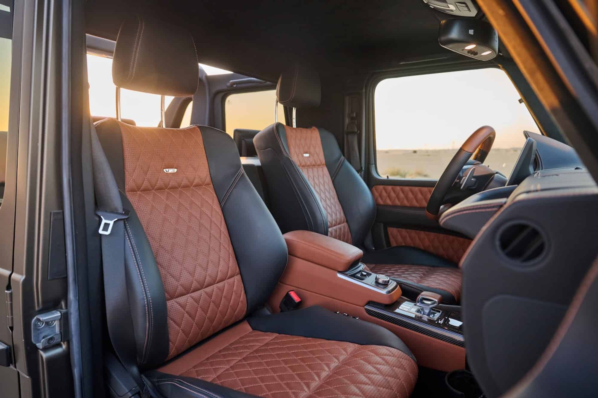 Один із 99 ексклюзивних позашляховиків Mercedes-Benz G 650 Landaulet продають за 19 500 000 грн