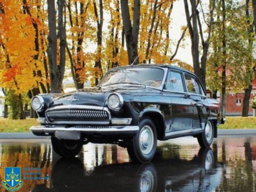 Поцупили навіть автівки: фсб привласнило собі колекцію рідкісних автомобілів з України