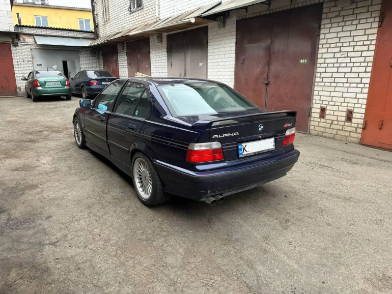 В Україні знайшли єдиний в Європі BMW 3 Series E36 1995 року: що відомо про знахідку 