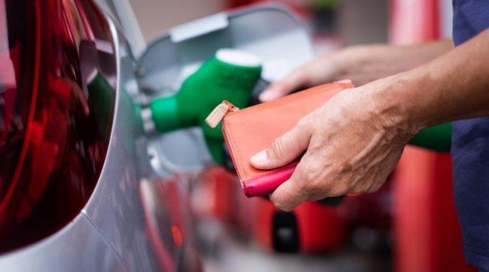 Українців готують до підняття цін на паливо: цінник злетить до 10 грн за літр