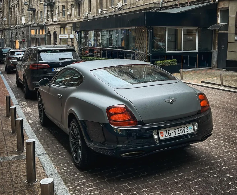 Рідкісний Bentley Continental Supersports потужністю 630 к.с. помітили в Києві